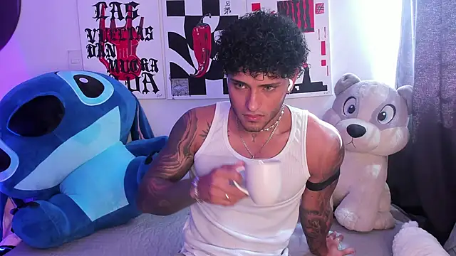 Snapshot of Alessandro_Vanni chatting on 20, 5, 2026 Alessandro Vanni online show from 20, 5, 2026