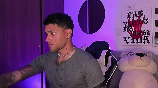 Snapshot of Alessandro_Vanni chatting on 25, 6, 2026 Alessandro Vanni online show from 25, 6, 2026