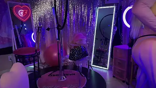 bimbotwerkqueen online show from 14, 3, 2025