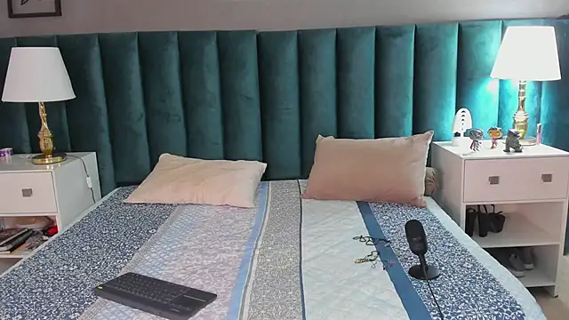 Snapshot of Karol_fenixx chatting on 18, 3, 2025 Karol fenixx online show from 18, 3, 2025