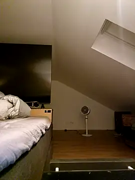 Prinzalbert7xh online show from 18, 4, 2026