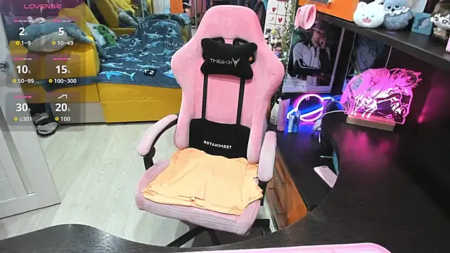 Softie Sofy online show from 13, 3, 2026