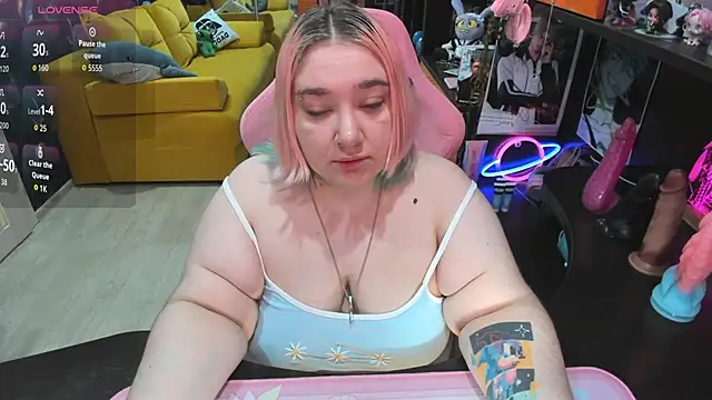 Snapshot of Softie_Sofy chatting on 2, 6, 2026 Softie Sofy online show from 2, 6, 2026
