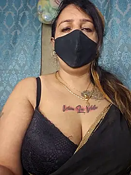 cute-tanvi online show from 5, 12, 2025