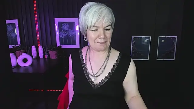 Snapshot of CarmenSoft chatting on 16, 2, 2025 CarmenSoft online show from 16, 2, 2025