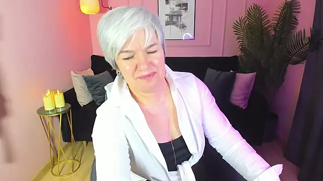 Snapshot of CarmenSoft chatting on 19, 2, 2025 CarmenSoft online show from 19, 2, 2025