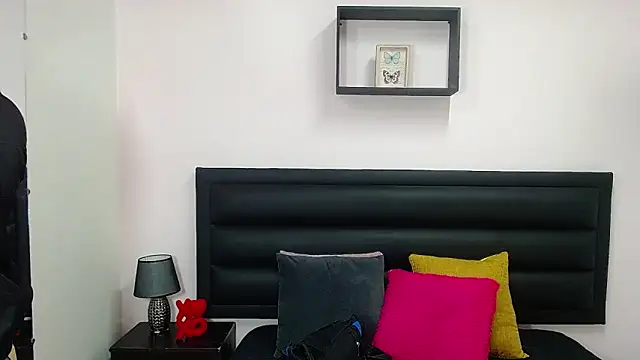 Snapshot of ares_sexxx chatting on 1, 3, 2025 ares sexxx online show from 1, 3, 2025