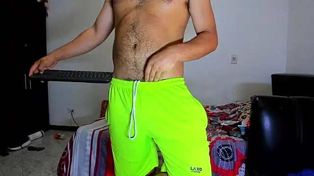 Snapshot of ares_sexxx chatting on 10, 9, 2025 ares sexxx online show from 10, 9, 2025