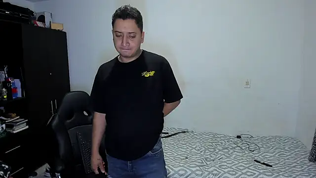 ares sexxx online show from 15, 4, 2026