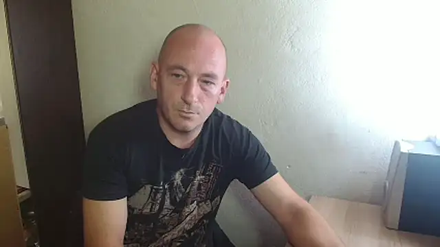 Johan   Barker online show from 3, 11, 2025