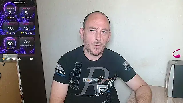 Snapshot of Johan___Barker chatting on 2, 6, 2026 Johan Barker online show from 2, 6, 2026