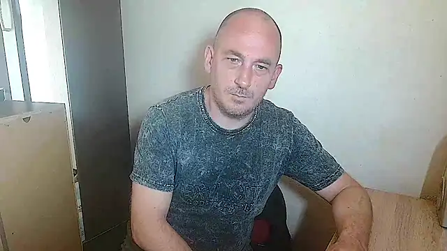 Snapshot of Johan___Barker chatting on 3, 7, 2026 Johan Barker online show from 3, 7, 2026