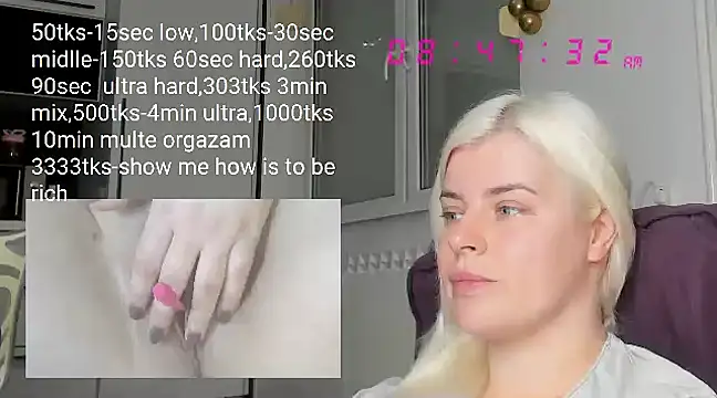 queenofthenighttt online show from 11, 3, 2025