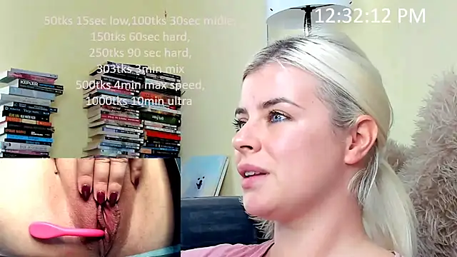 queenofthenighttt online show from 20, 11, 2025