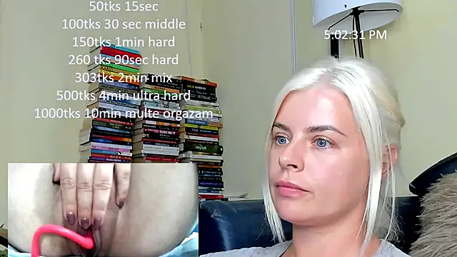 Snapshot of queenofthenighttt chatting on 6, 7, 2026 queenofthenighttt online show from 6, 7, 2026