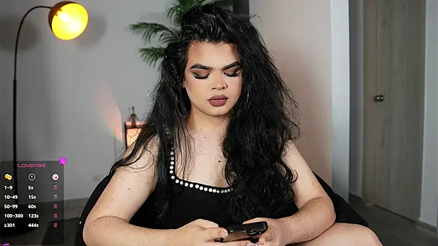 Snapshot of artechloe chatting on 16, 6, 2026 artechloe online show from 16, 6, 2026