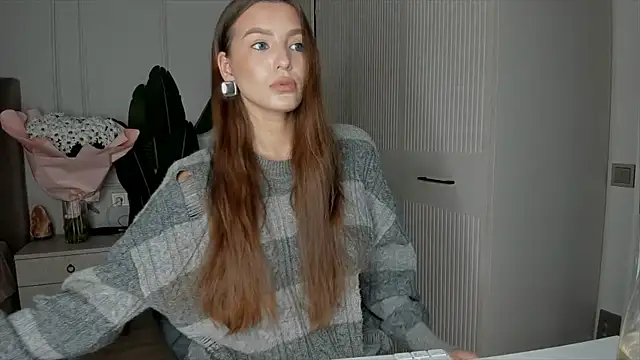 Snapshot of xx_leila chatting on 12, 11, 2025 xx leila online show from 12, 11, 2025