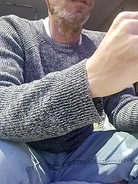 Snapshot of 207RCCam chatting on 16, 10, 2025 207RCCam online show from 16, 10, 2025