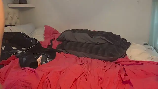 Snapshot of MaddisonX chatting on 9, 2, 2026 MaddisonX online show from 9, 2, 2026