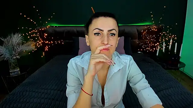 Rebecca Diamond online show from 12, 2, 2026