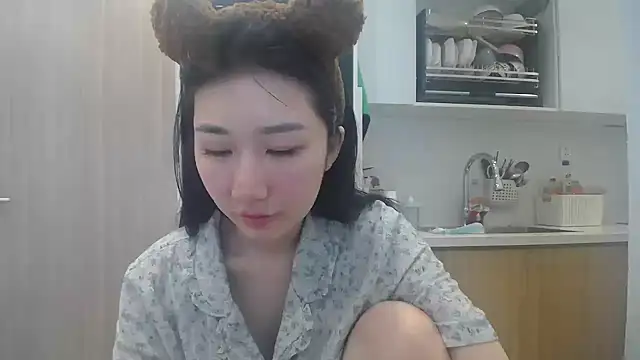 Snapshot of Asiagirll chatting on 2, 5, 2026 Asiagirll online show from 2, 5, 2026