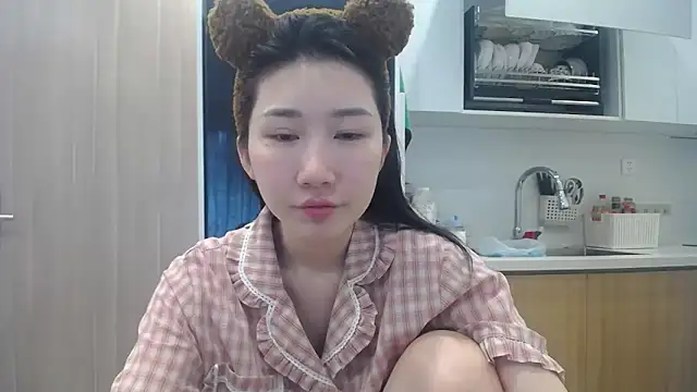Snapshot of Asiagirll chatting on 17, 5, 2026 Asiagirll online show from 17, 5, 2026