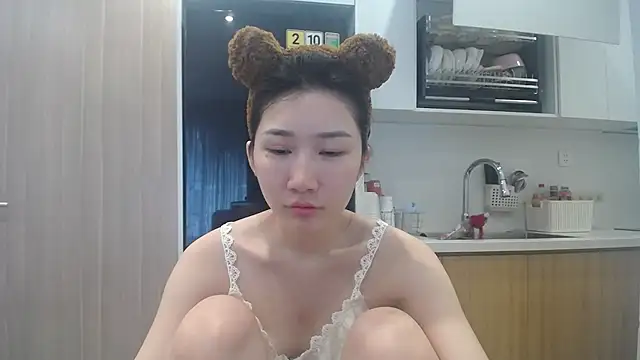 Snapshot of Asiagirll chatting on 18, 5, 2026 Asiagirll online show from 18, 5, 2026