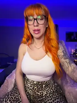 Pia July  online show from 16, 1, 2025