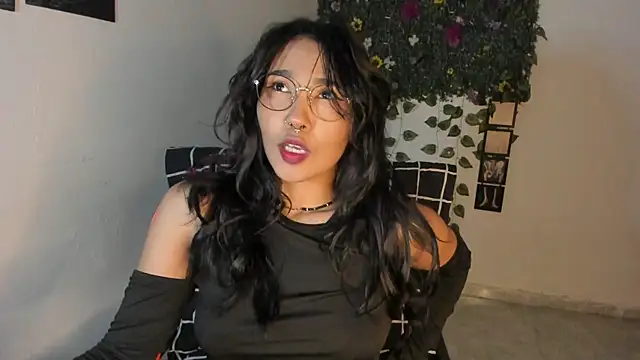 Mary Rosse1 online show from 20, 10, 2025