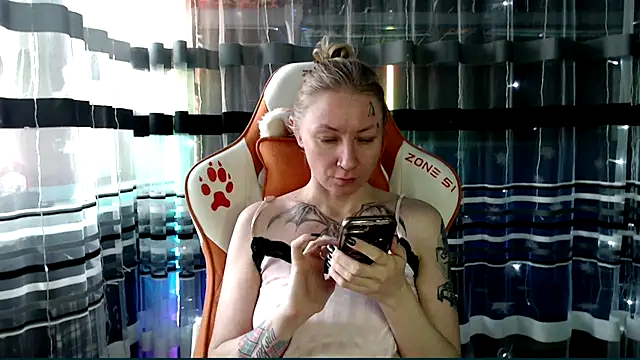 cold lollipop online show from 6, 1, 2026