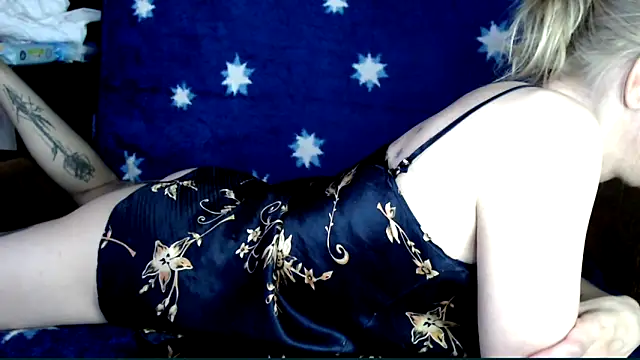 Snapshot of cold_lollipop chatting on 11, 6, 2026 cold lollipop online show from 11, 6, 2026
