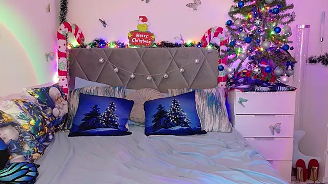 Snapshot of LexY- chatting on 22, 12, 2025 LexY- online show from 22, 12, 2025