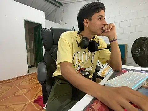 Max TheHorseDick online show from 20, 3, 2025