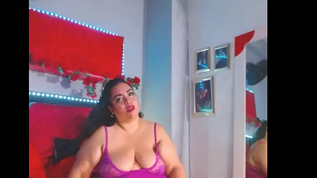 Snapshot of -helen chatting on 27, 12, 2024 -helen online show from 27, 12, 2024