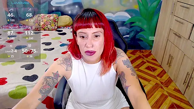 Snapshot of Eimy_lorens chatting on 5, 4, 2026 Eimy lorens online show from 5, 4, 2026