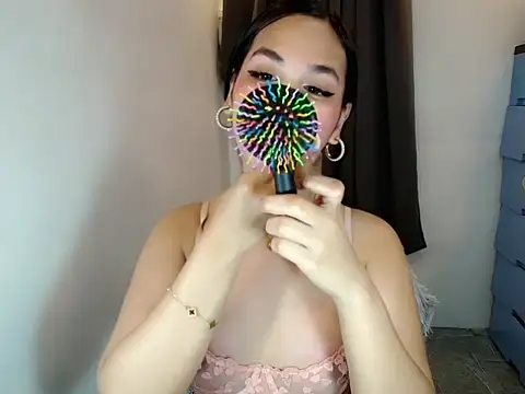 Snapshot of Webcumcutie chatting on 21, 7, 2026 Webcumcutie online show from 21, 7, 2026