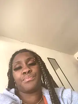 Foreignthababyy online show from 2, 12, 2025