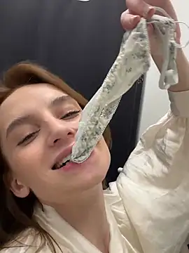 -AngelAri- online show from 2, 3, 2025