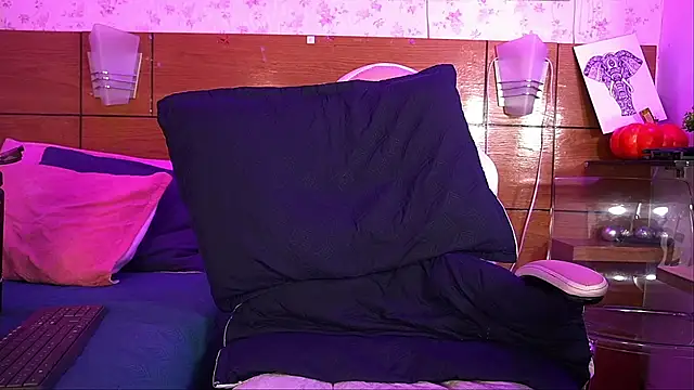 Snapshot of mssburbuja chatting on 29, 1, 2025 mssburbuja online show from 29, 1, 2025