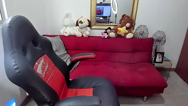 NicolettColin online show from 12, 12, 2024