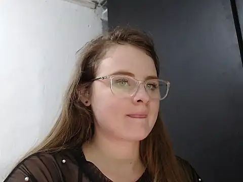 Snapshot of HellenMiyer1111 chatting on 1, 2, 2026 HellenMiyer1111 online show from 1, 2, 2026