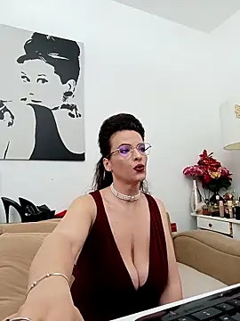 RebeccaNoble online show from 8, 5, 2026