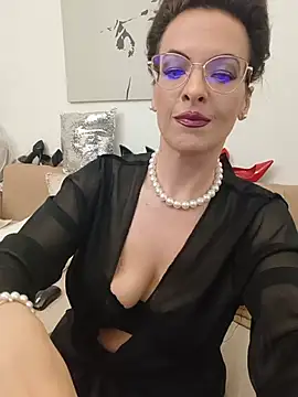 RebeccaNoble online show from 20, 5, 2026