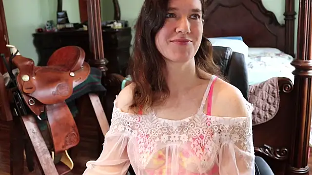 Snapshot of thornburyrose chatting on 15, 3, 2025 thornburyrose online show from 15, 3, 2025