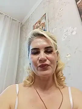 Snapshot of JennyOMay chatting on 2, 6, 2026 JennyOMay online show from 2, 6, 2026