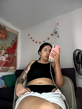 kiaraglam2 online show from 18, 9, 2025