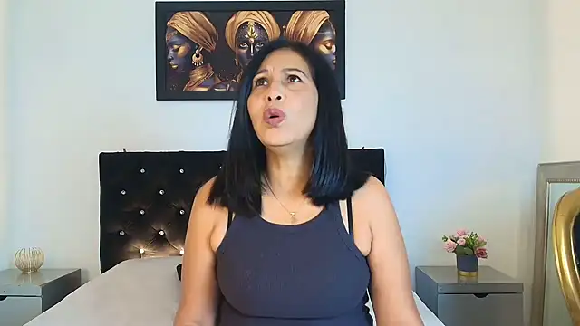 Shanon mature online show from 13, 7, 2026