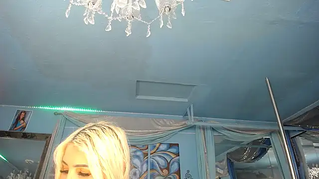 ADRIANNA FOX online show from 16, 5, 2026