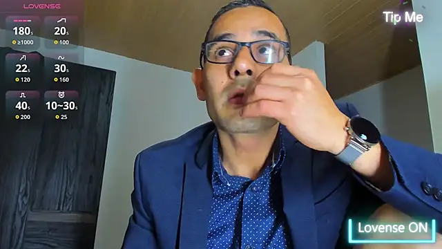 jhonyalzate2 online show from 23, 10, 2025