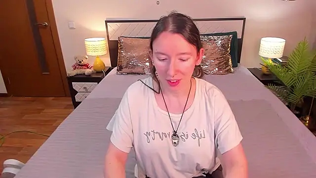 Snapshot of CatherineWalls chatting on 11, 5, 2026 CatherineWalls online show from 11, 5, 2026
